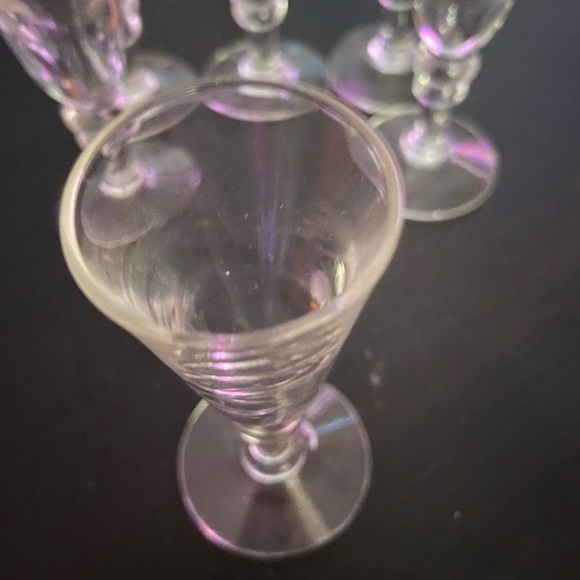 Lovely Liqueur Glasses - Picture 4 of 4